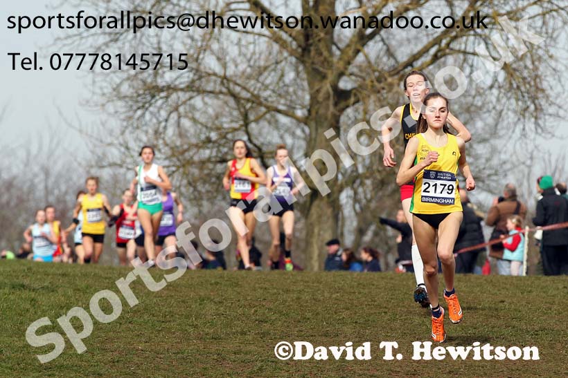 Lydia Turner (North East) leads the under-17 womens Inter Counties Cross Country, Cofton Park, Birmingham. Photo: David T. Hewitson/Sports for All Pics